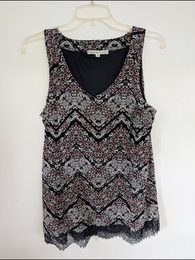 Cleo Petites Sleeveless Patterned Tank Top with Lace Trim